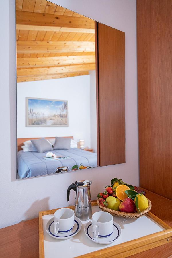 Apartment L'Archetto And Villetta Gruber - Regarda Travel Lazise Eksteriør bilde