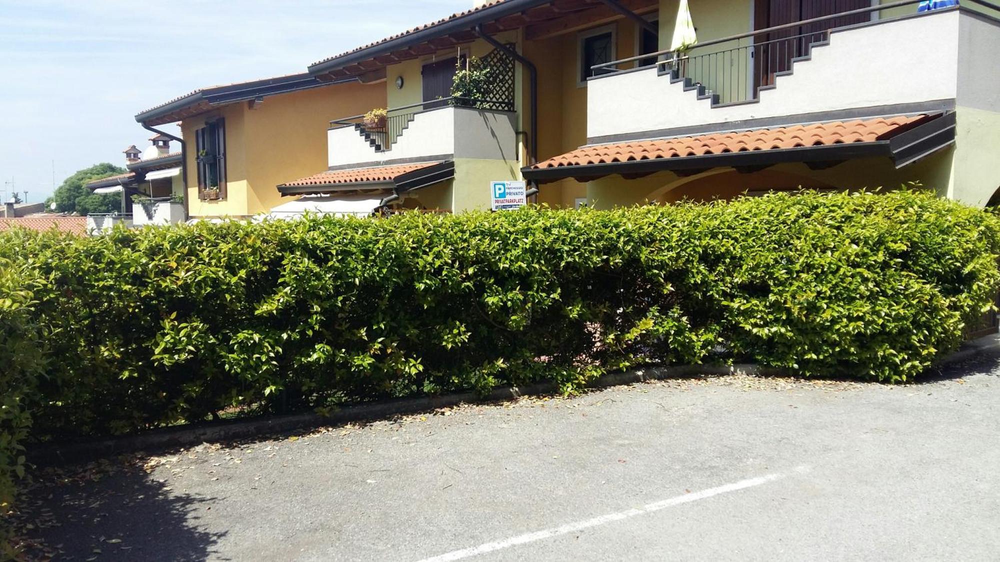 Apartment L'Archetto And Villetta Gruber - Regarda Travel Lazise Eksteriør bilde
